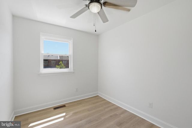3530 OAKHILL RD, Philadelphia, PA 19154