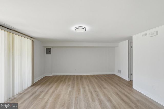 3530 OAKHILL RD, Philadelphia, PA 19154