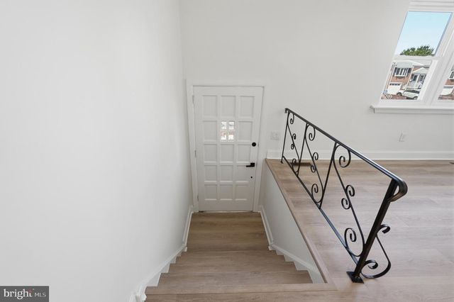 3530 OAKHILL RD, Philadelphia, PA 19154