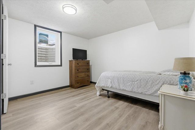 3527 AVENUE C, Council Bluffs, IA 51501