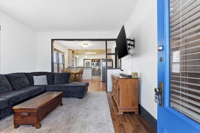 3527 AVENUE C, Council Bluffs, IA 51501