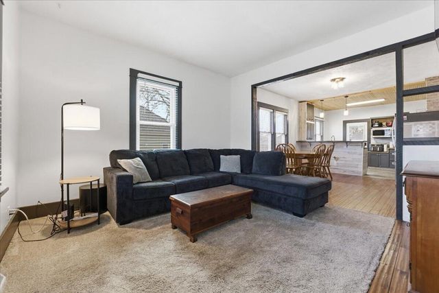 3527 AVENUE C, Council Bluffs, IA 51501