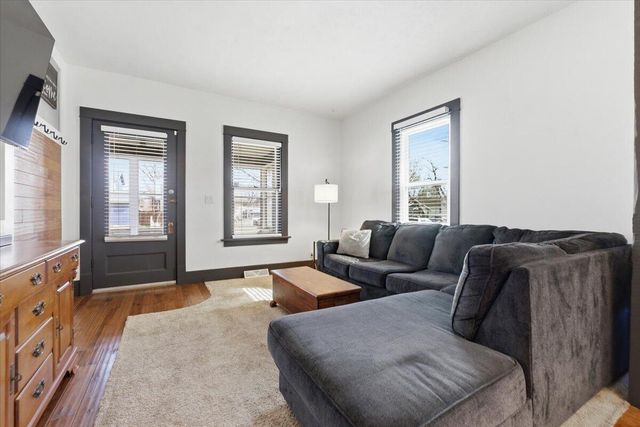 3527 AVENUE C, Council Bluffs, IA 51501