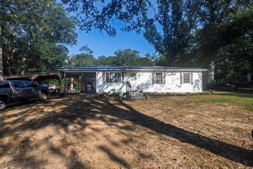 147 Central Road, Arkadelphia, AR 71923