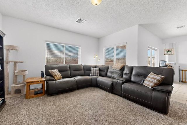 3173 Llano Vista Loop NE, Rio Rancho, NM 87124