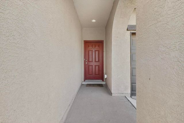 3173 Llano Vista Loop NE, Rio Rancho, NM 87124