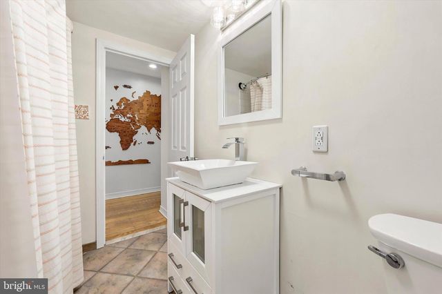 417 MEADOWBROOK LN, Glenside, PA 19038