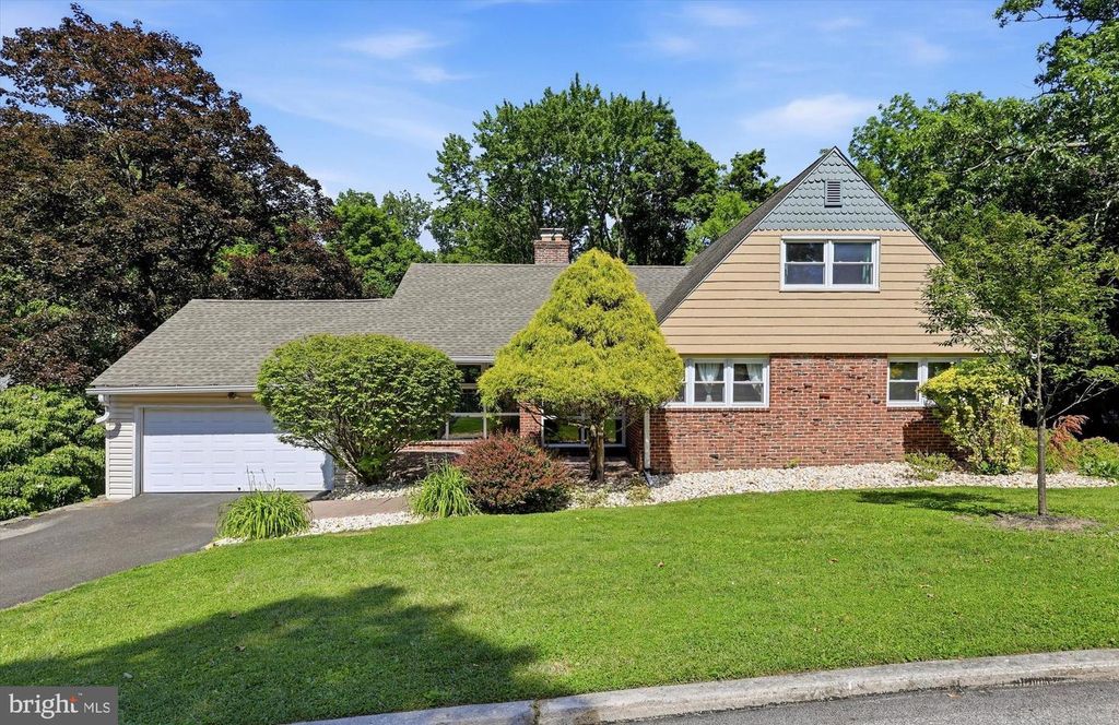 417 MEADOWBROOK LN, Glenside, PA 19038