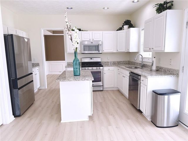 3361 Shallowford Green Dr, Marietta, GA 30062