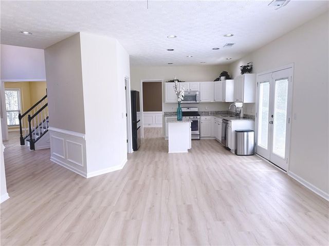 3361 Shallowford Green Dr, Marietta, GA 30062