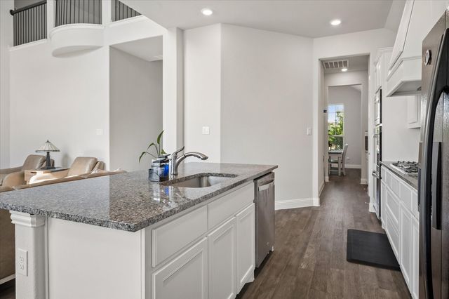2712 Dickinson Drive, Corinth, TX 76210