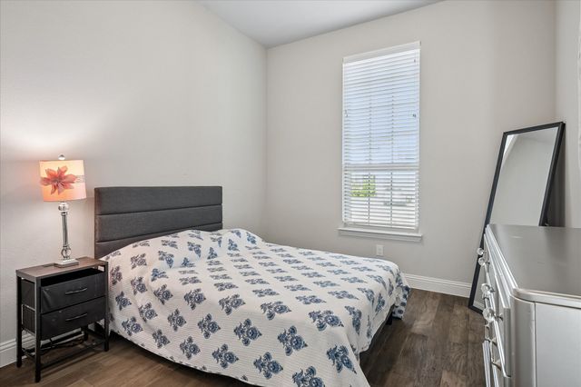 2712 Dickinson Drive, Corinth, TX 76210