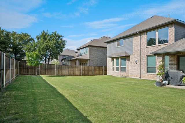 2712 Dickinson Drive, Corinth, TX 76210