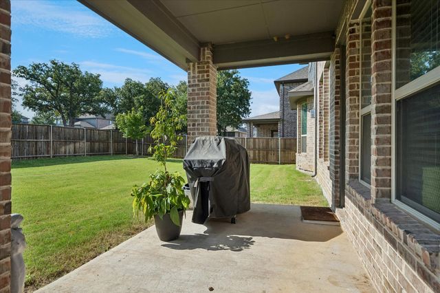 2712 Dickinson Drive, Corinth, TX 76210