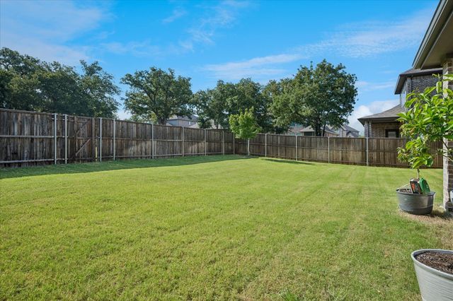 2712 Dickinson Drive, Corinth, TX 76210