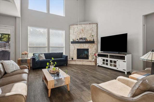 2712 Dickinson Drive, Corinth, TX 76210