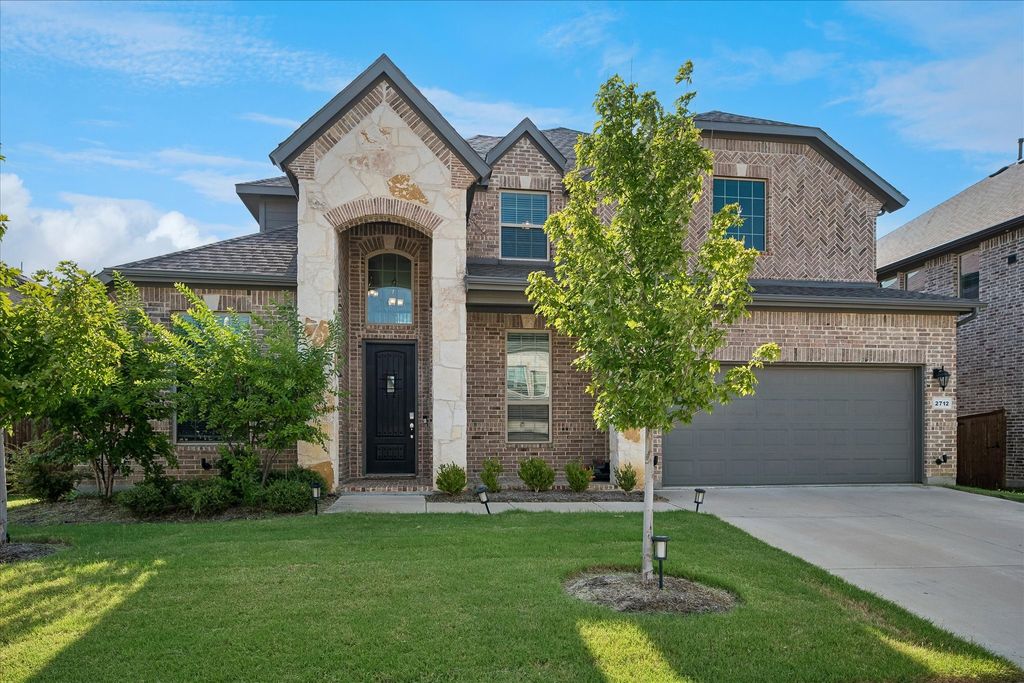 2712 Dickinson Drive, Corinth, TX 76210