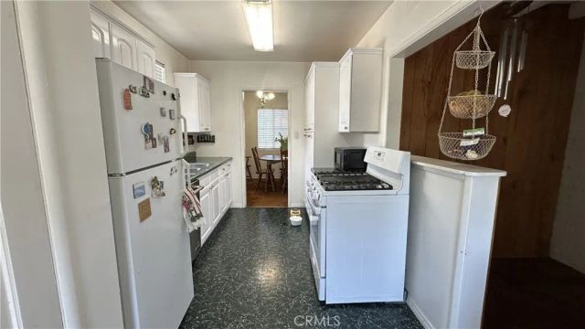 8951 Rhea Avenue, Northridge, CA 91324