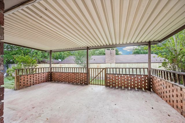 103 Bluebonnet Drive, Bellville, TX 77418