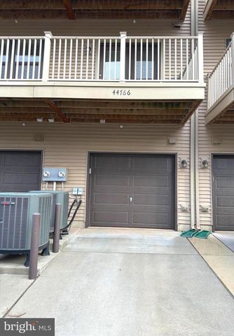 44766 TIVERTON SQ, Ashburn, VA 20147