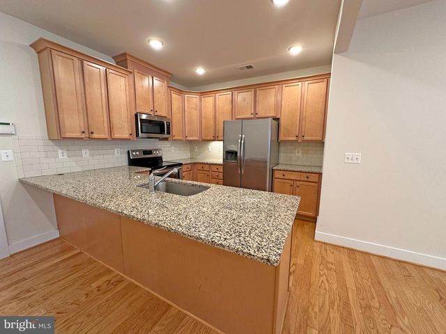 44766 TIVERTON SQ, Ashburn, VA 20147