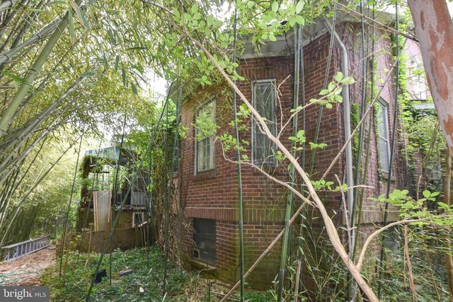 1 N. ROLLING RD, Baltimore, MD 21228