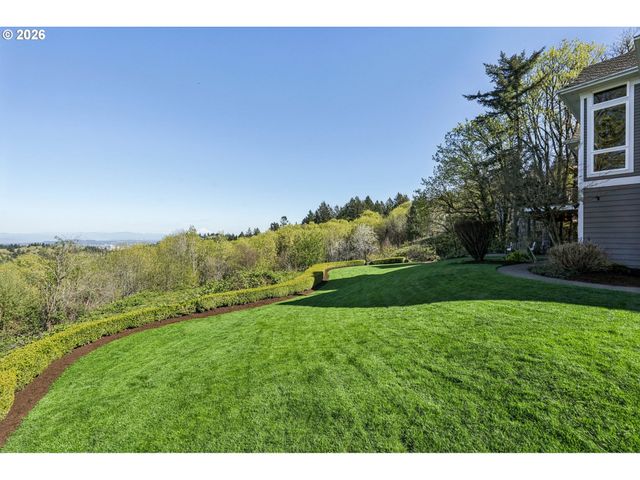 814 Nw SPRING Ave, Portland, OR 97229