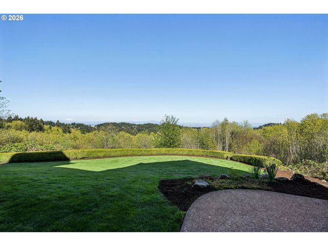 814 Nw SPRING Ave, Portland, OR 97229