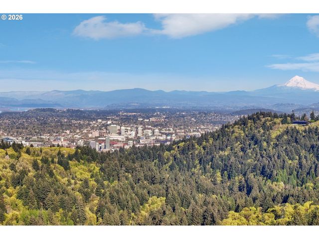 814 Nw SPRING Ave, Portland, OR 97229