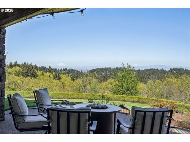 814 Nw SPRING Ave, Portland, OR 97229