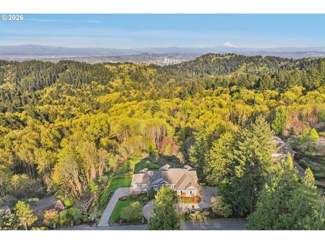 814 Nw SPRING Ave, Portland, OR 97229