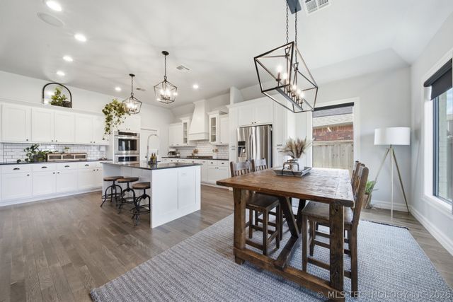 30733 E 65th Street S, Broken Arrow, OK 74014