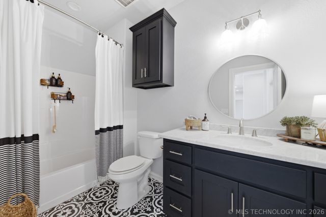 30733 E 65th Street S, Broken Arrow, OK 74014