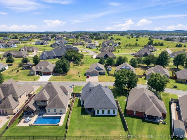 30733 E 65th Street S, Broken Arrow, OK 74014