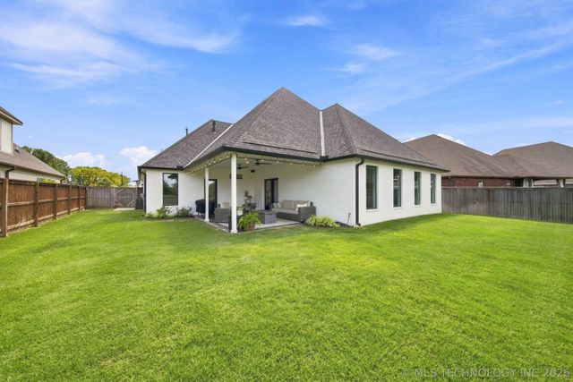 30733 E 65th Street S, Broken Arrow, OK 74014