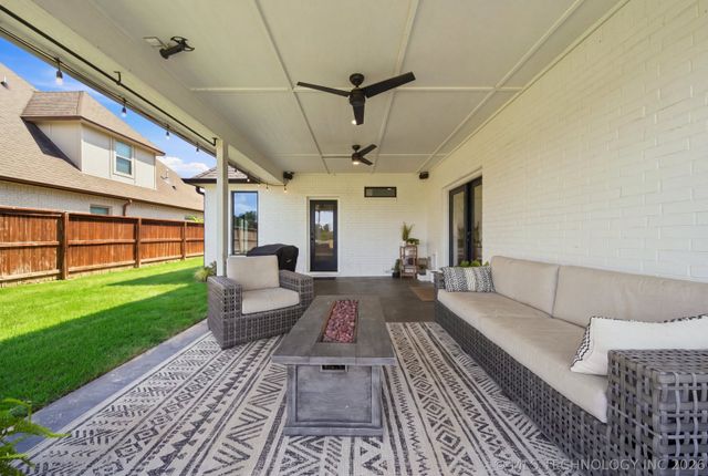 30733 E 65th Street S, Broken Arrow, OK 74014