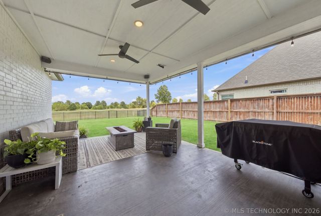 30733 E 65th Street S, Broken Arrow, OK 74014