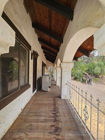 18055 Old Coach Rd, Poway, CA 92064
