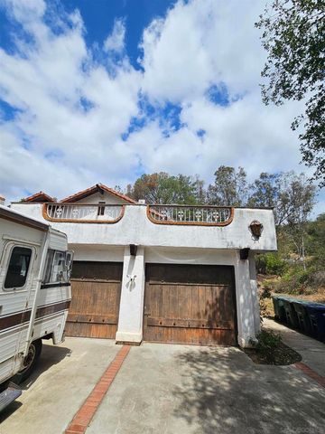 18055 Old Coach Rd, Poway, CA 92064