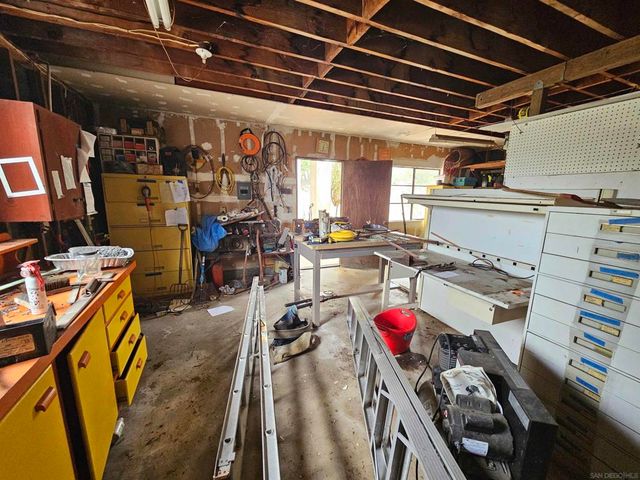 18055 Old Coach Rd, Poway, CA 92064