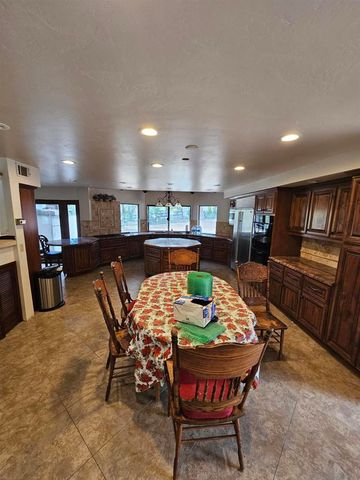18055 Old Coach Rd, Poway, CA 92064