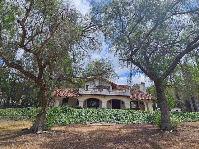 18055 Old Coach Rd, Poway, CA 92064