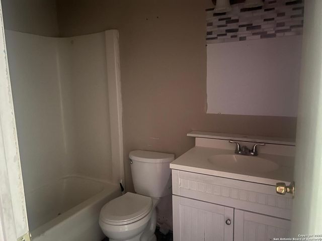 8403 Glen Breeze, San Antonio, TX 78239