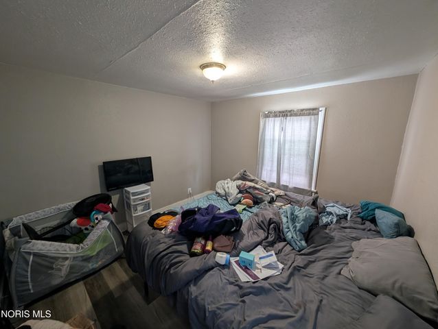 4037 Packard Road, Toledo, OH 43612