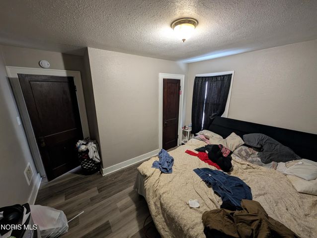 4037 Packard Road, Toledo, OH 43612