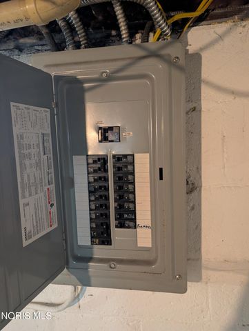 4037 Packard Road, Toledo, OH 43612