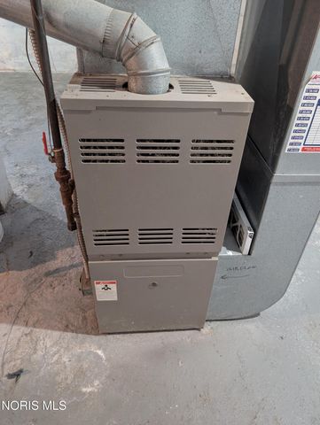 4037 Packard Road, Toledo, OH 43612