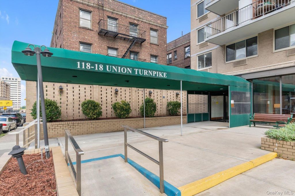 118-18 Union Turnpike 9C, Kew Gardens, NY 11415 — photo 2