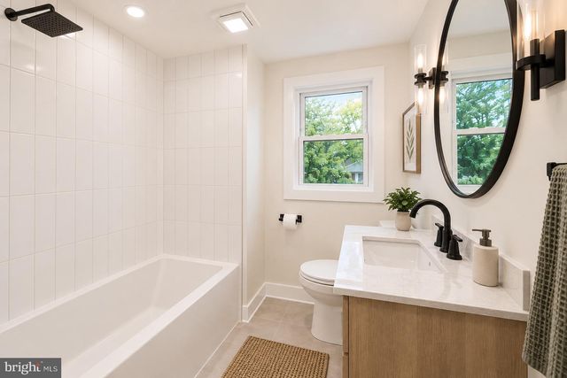 125 W THOMPSON AVE, Springfield, PA 19064