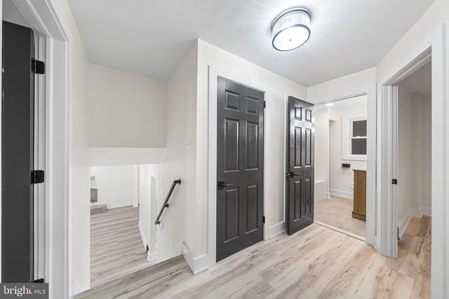 125 W THOMPSON AVE, Springfield, PA 19064
